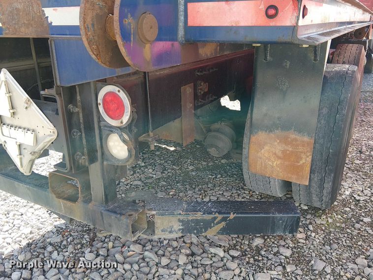 image for item YA2760 2017 Mack GU813 flatbed truck