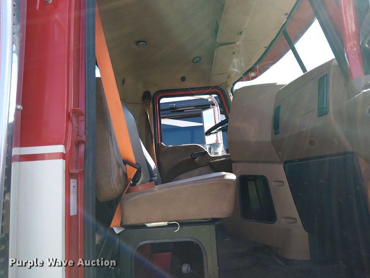 image for item YA2760 2017 Mack GU813 flatbed truck