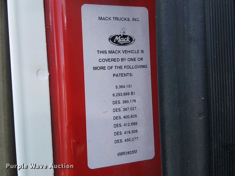 image for item YA2760 2017 Mack GU813 flatbed truck