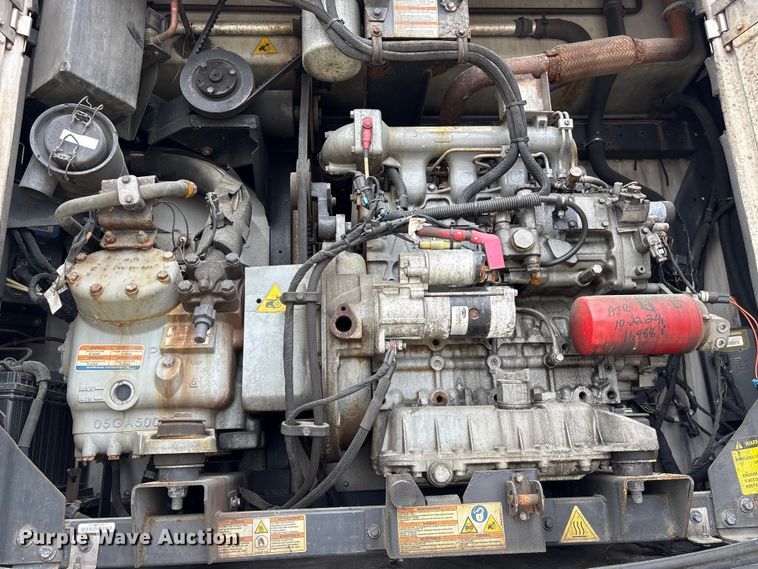 image for item YA2871 2017 Utility VS2RA refrigerated van trailer