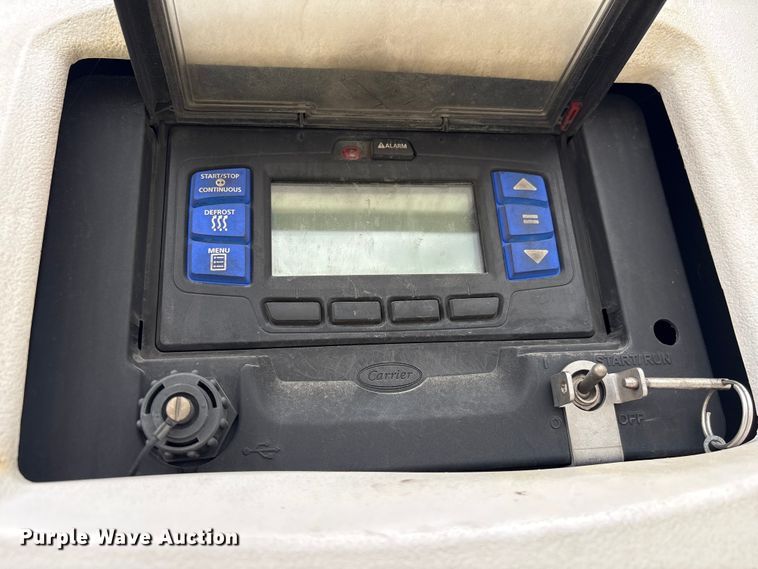 image for item YA2871 2017 Utility VS2RA refrigerated van trailer