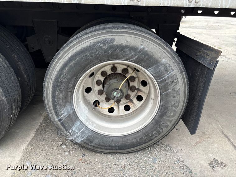 image for item YA2871 2017 Utility VS2RA refrigerated van trailer