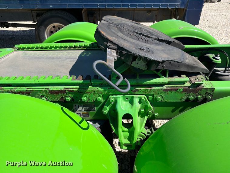 image for item YA2872 2019 Peterbilt 389 semi truck
