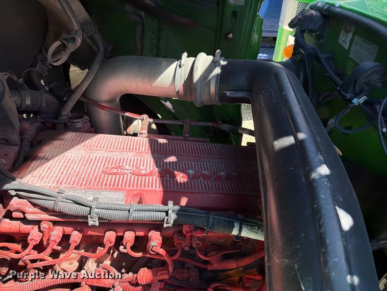image for item YA2872 2019 Peterbilt 389 semi truck