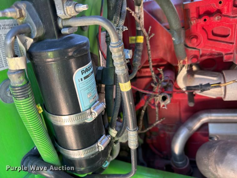 image for item YA2872 2019 Peterbilt 389 semi truck
