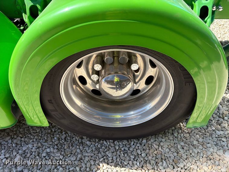 image for item YA2872 2019 Peterbilt 389 semi truck