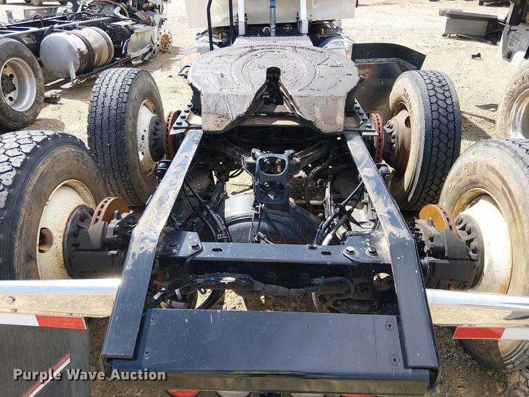 image for item YA2877 2025 Kenworth W900 semi truck
