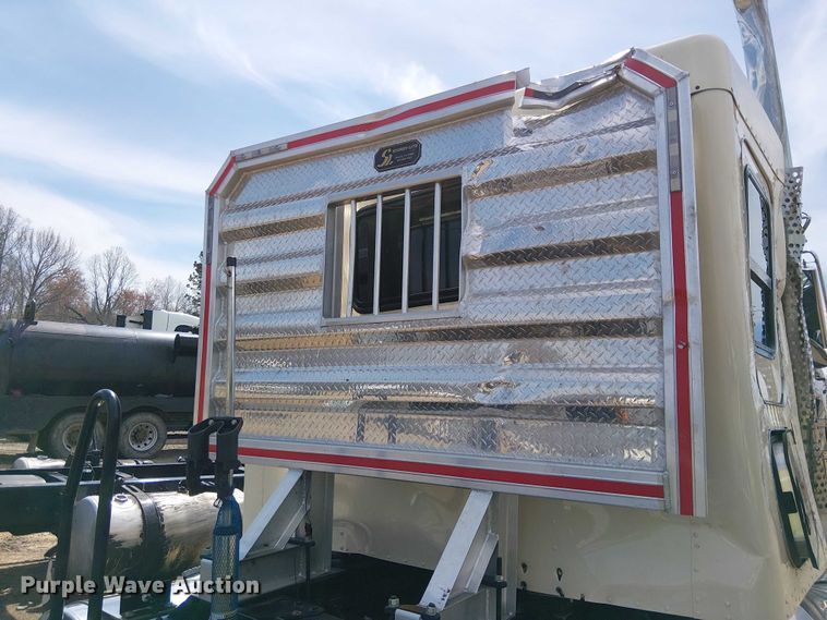 image for item YA2877 2025 Kenworth W900 semi truck