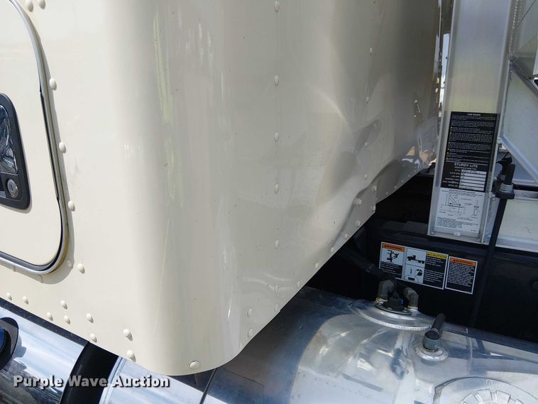 image for item YA2877 2025 Kenworth W900 semi truck