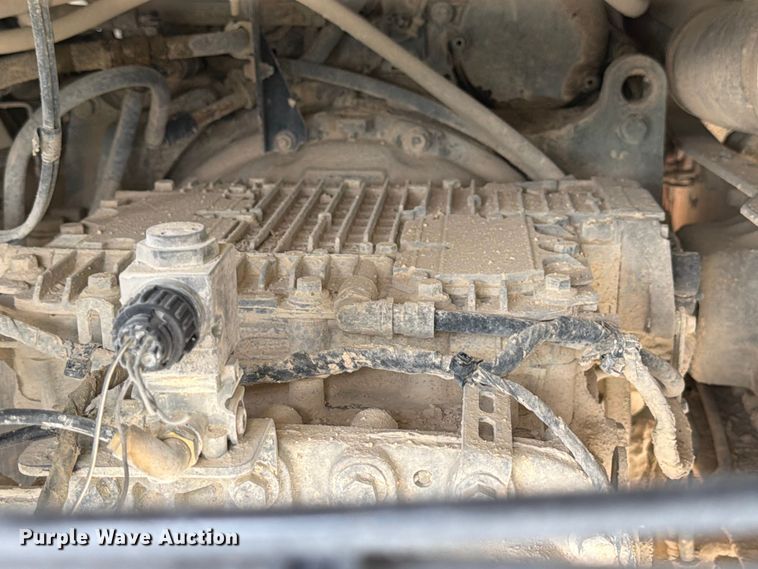 image for item YA2987 2017 Volvo VNL semi truck