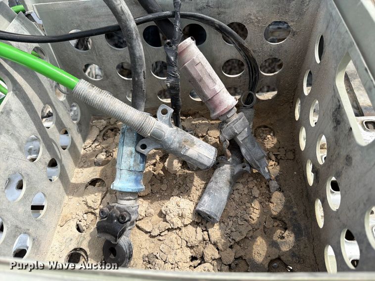 image for item YA2987 2017 Volvo VNL semi truck