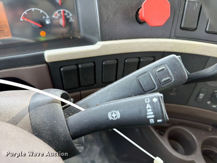 image for item YA2987 2017 Volvo VNL semi truck