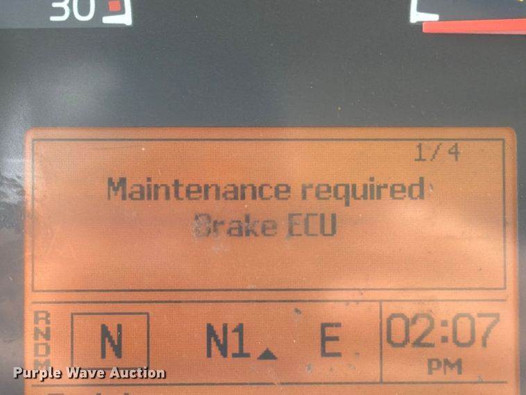 image for item YA2987 2017 Volvo VNL semi truck