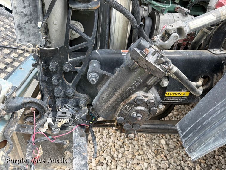 image for item YA2987 2017 Volvo VNL semi truck