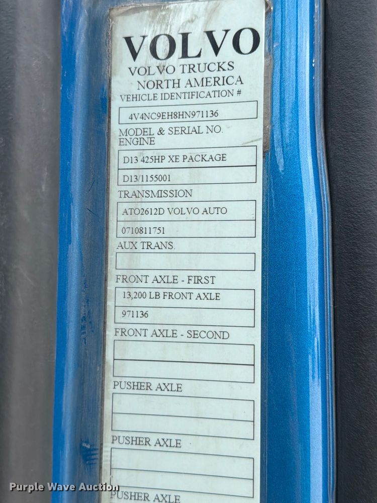 image for item YA2987 2017 Volvo VNL semi truck