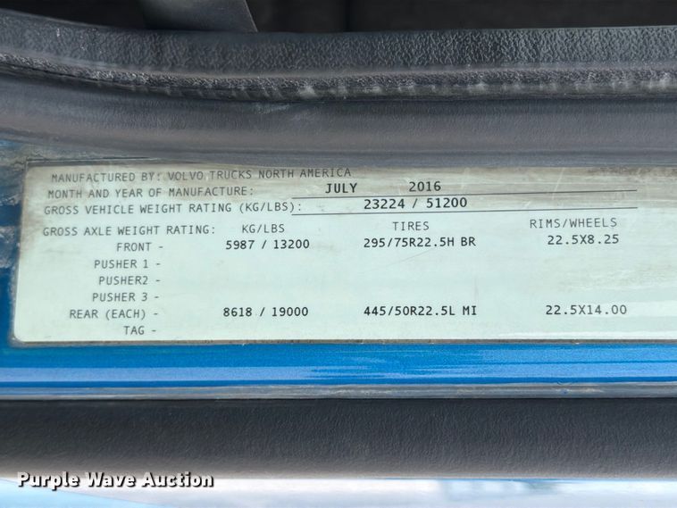 image for item YA2987 2017 Volvo VNL semi truck