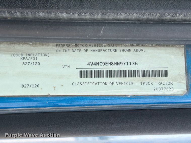 image for item YA2987 2017 Volvo VNL semi truck