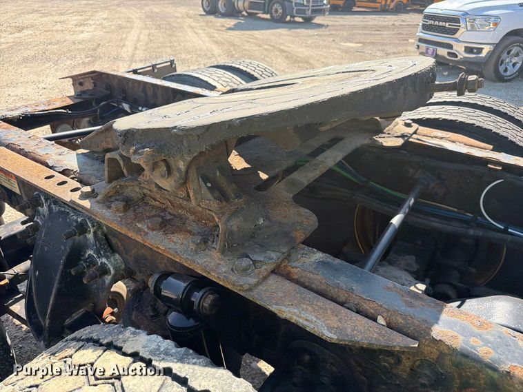 image for item YA2996 2017 Freightliner  Cascadia semi truck