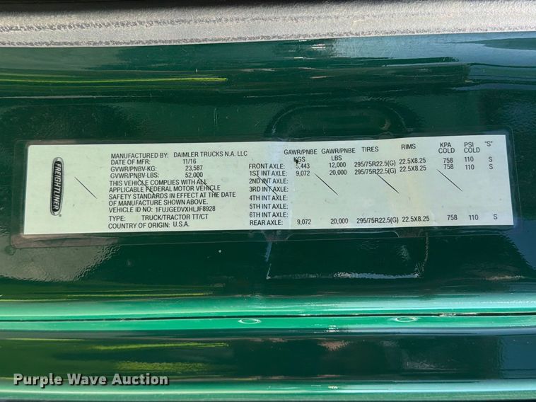 image for item YA2996 2017 Freightliner  Cascadia semi truck