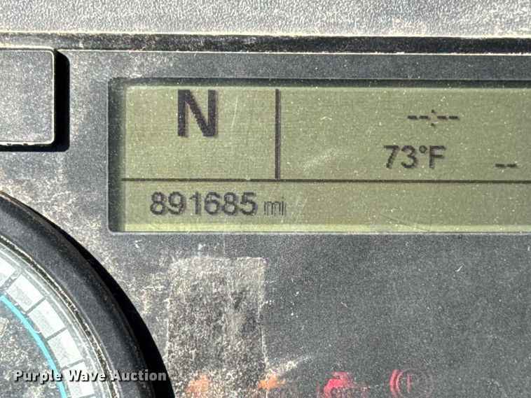 image for item YA2997 2017 Freightliner  Cascadia semi truck