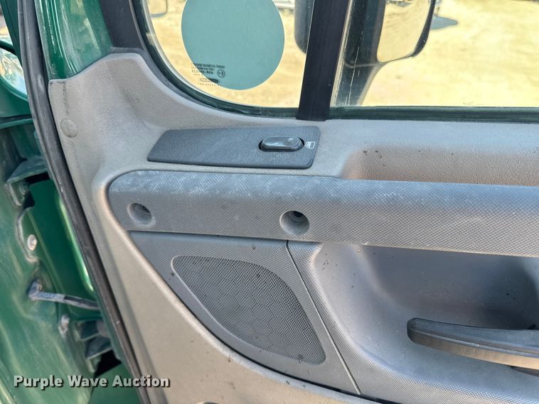 image for item YA2997 2017 Freightliner  Cascadia semi truck