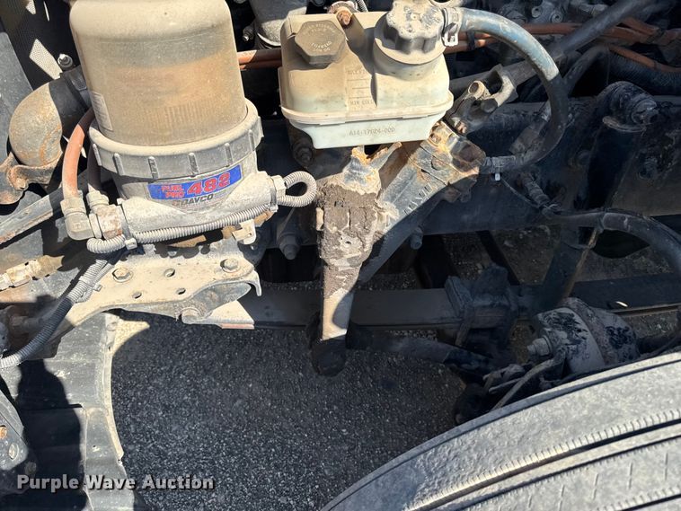 image for item YA2997 2017 Freightliner  Cascadia semi truck