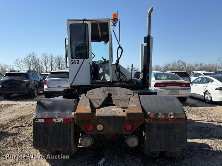 image for item YA2998 2011 Kalmar  Ottawa yard truck