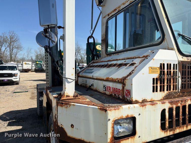 image for item YA2998 2011 Kalmar  Ottawa yard truck