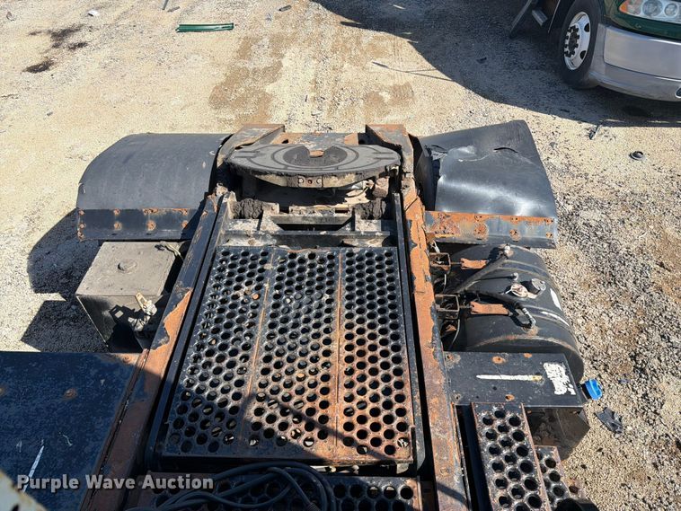 image for item YA2998 2011 Kalmar  Ottawa yard truck