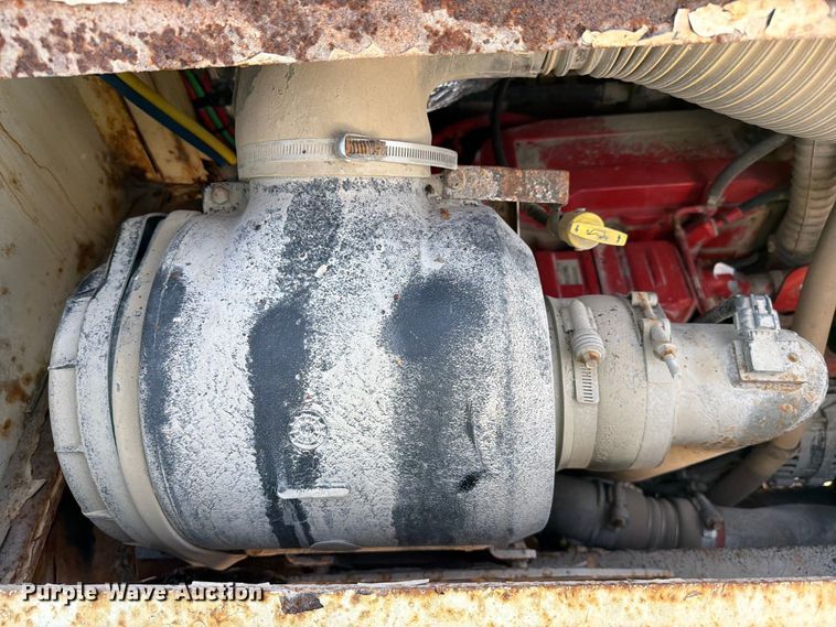 image for item YA2998 2011 Kalmar  Ottawa yard truck