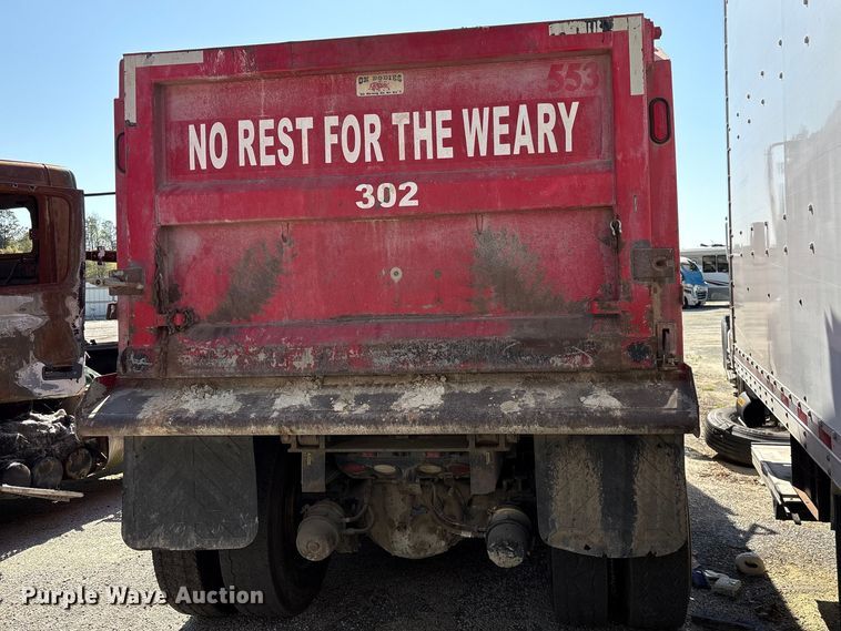 image for item YA3013 2015 Kenworth T880 dump truck