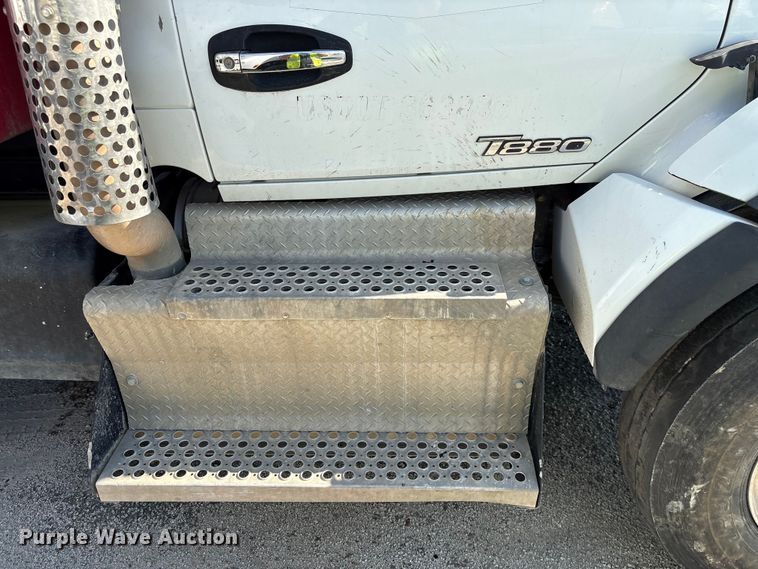 image for item YA3013 2015 Kenworth T880 dump truck