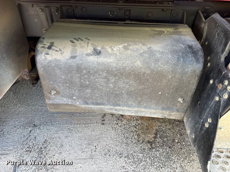 image for item YA3013 2015 Kenworth T880 dump truck