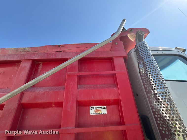 image for item YA3013 2015 Kenworth T880 dump truck