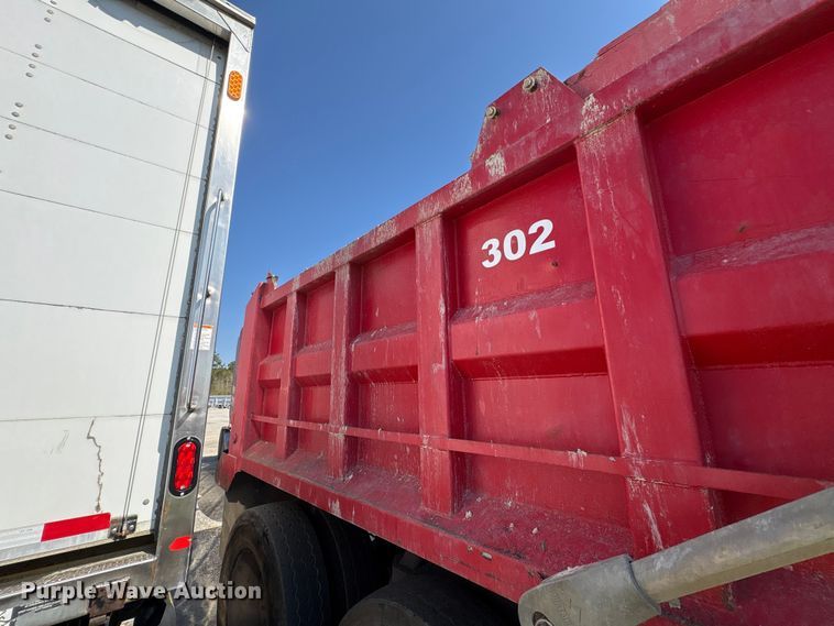 image for item YA3013 2015 Kenworth T880 dump truck