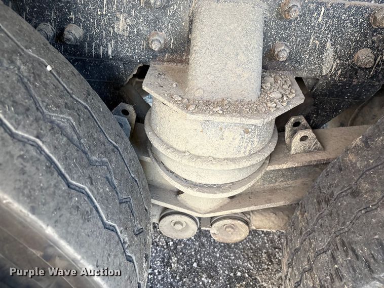 image for item YA3013 2015 Kenworth T880 dump truck