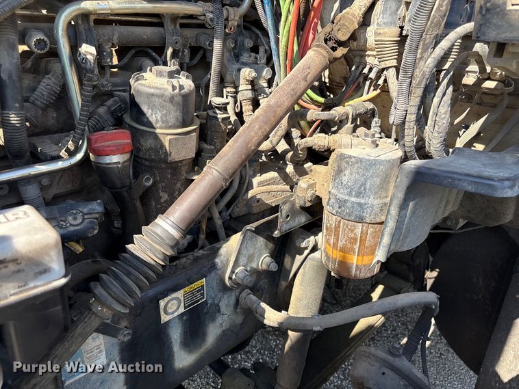 image for item YA3013 2015 Kenworth T880 dump truck