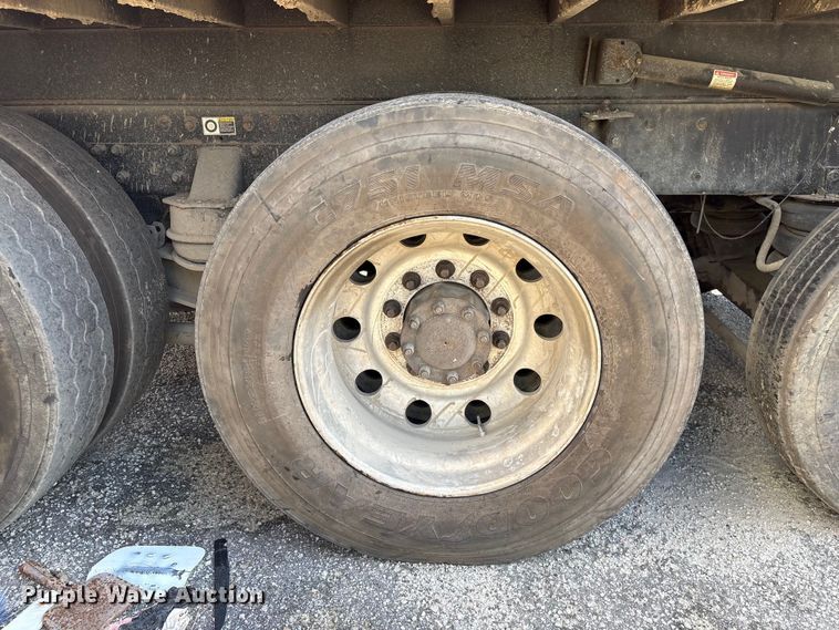 image for item YA3013 2015 Kenworth T880 dump truck