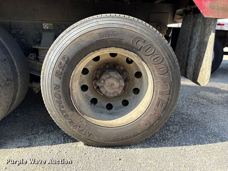 image for item YA3013 2015 Kenworth T880 dump truck