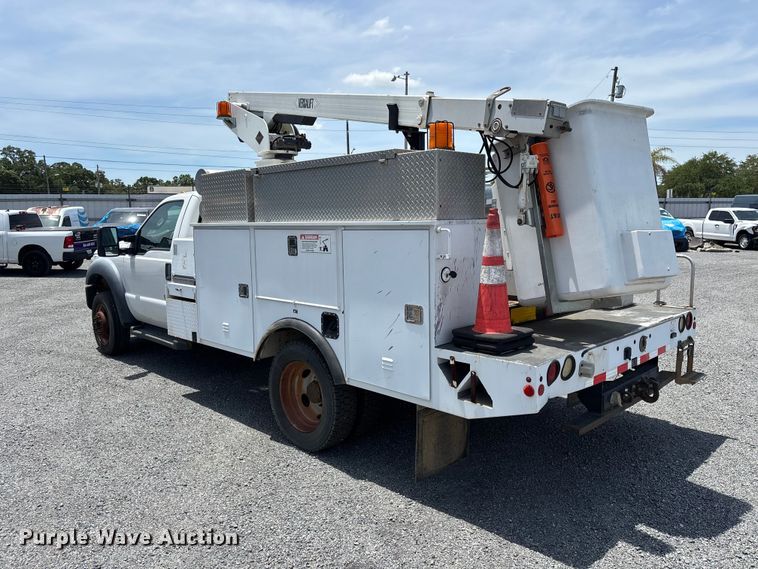 image for item YA3062 2013 Ford F450 Super Duty bucket truck