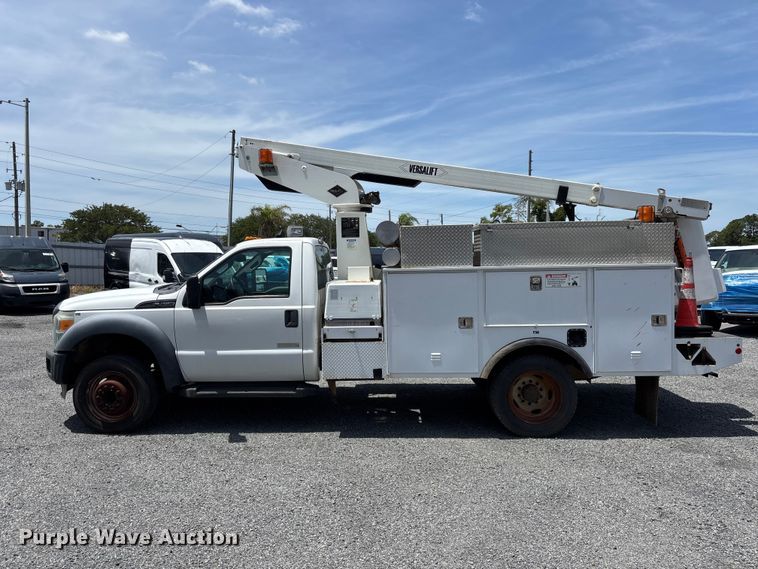 image for item YA3062 2013 Ford F450 Super Duty bucket truck