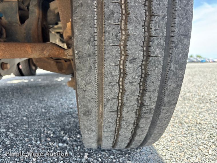 image for item YA3062 2013 Ford F450 Super Duty bucket truck