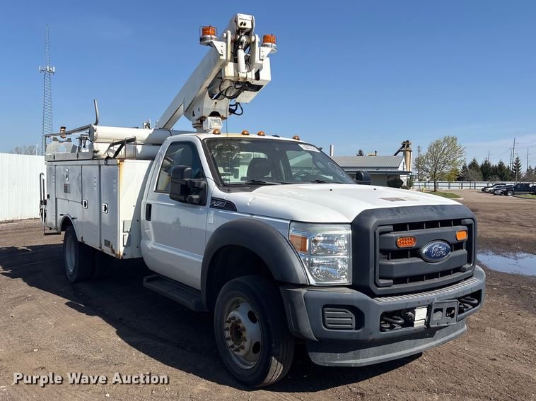 image for item YA3072 2015 Ford F450 Super Duty bucket truck
