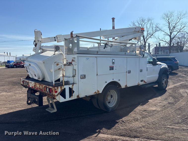 image for item YA3072 2015 Ford F450 Super Duty bucket truck