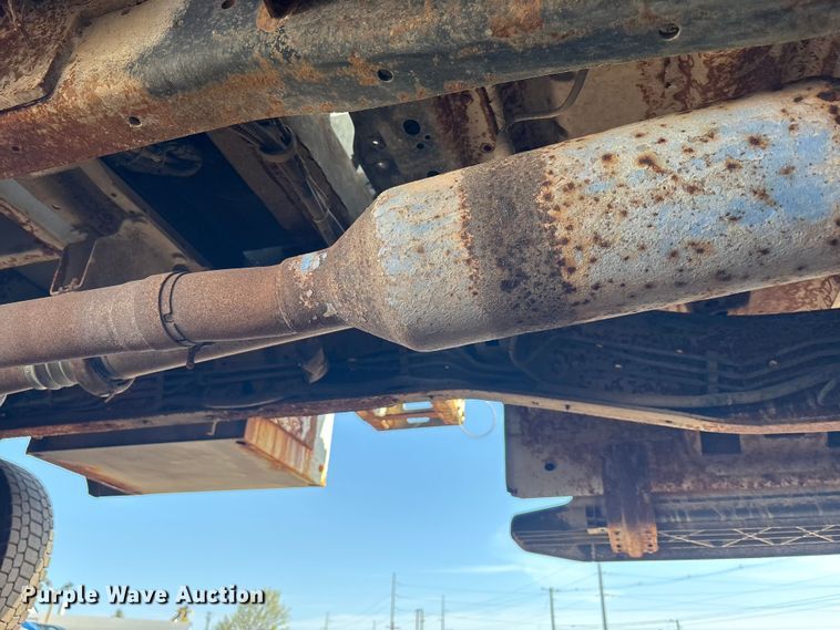 image for item YA3072 2015 Ford F450 Super Duty bucket truck