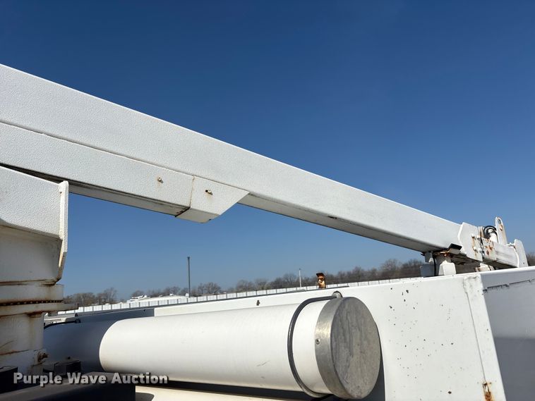 image for item YA3072 2015 Ford F450 Super Duty bucket truck