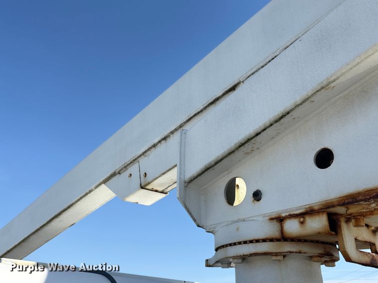 image for item YA3072 2015 Ford F450 Super Duty bucket truck