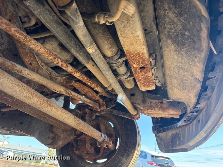 image for item YA3072 2015 Ford F450 Super Duty bucket truck