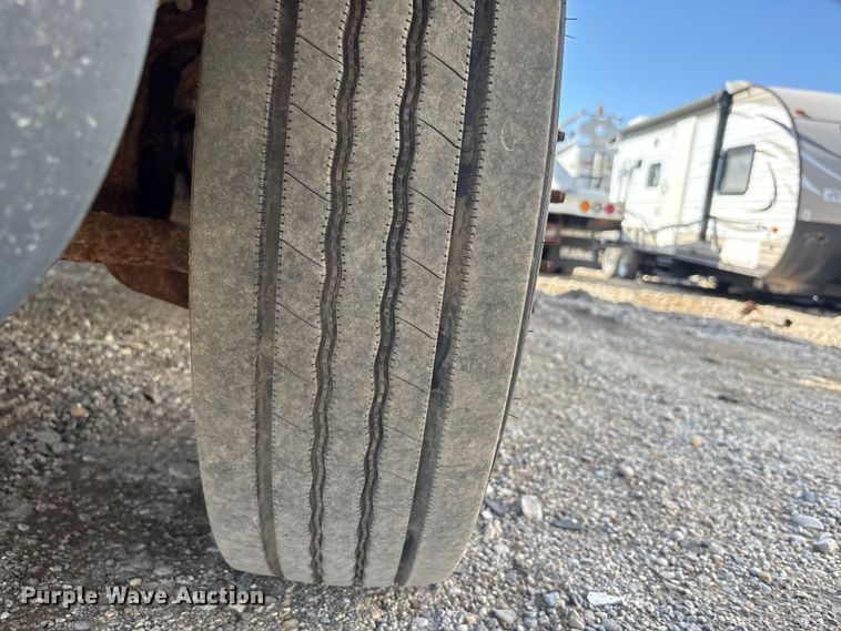 image for item YA3072 2015 Ford F450 Super Duty bucket truck