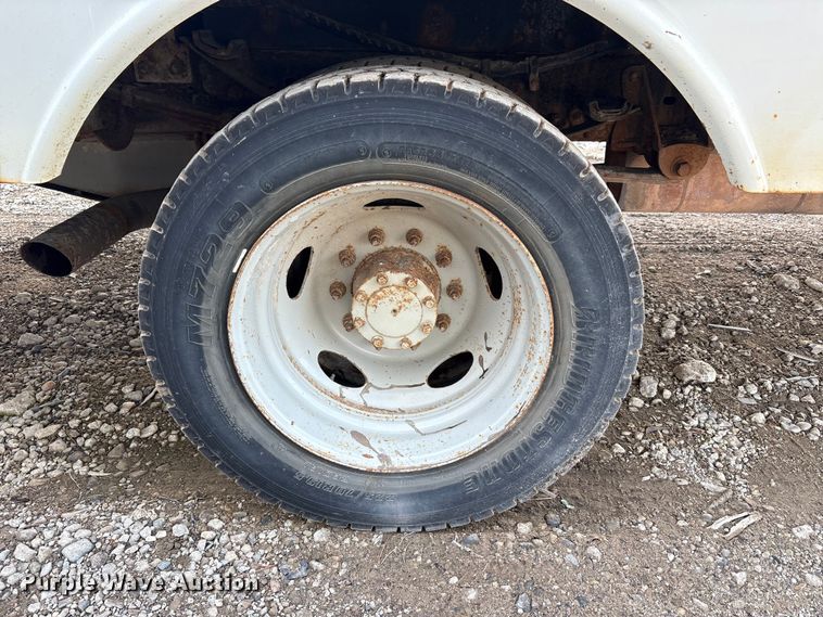 image for item YA3072 2015 Ford F450 Super Duty bucket truck